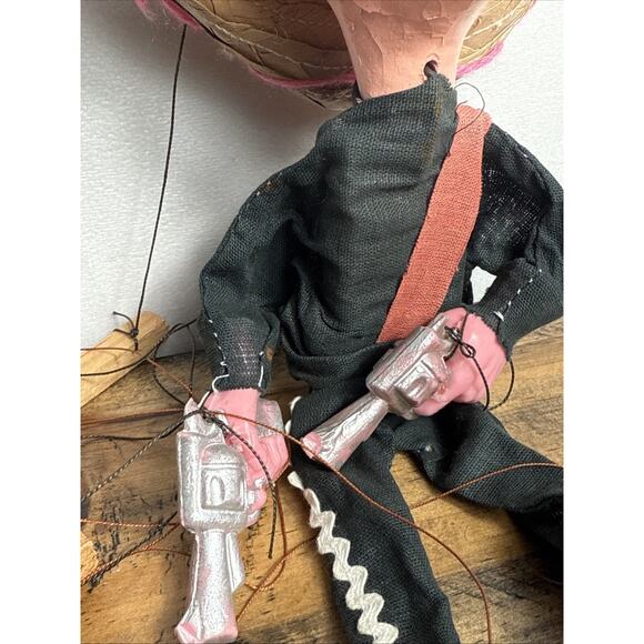 Vintage Mexican Folk Art Marionette Gunslinger String Puppet Doll Paper Mache - Picture 2 of 7